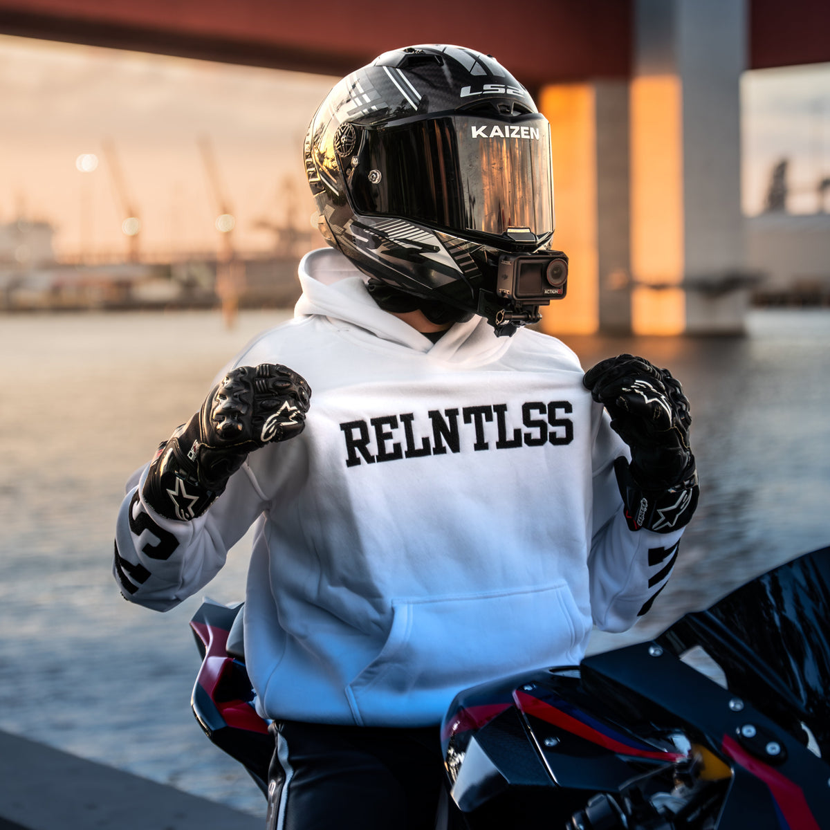 RELNTLSS Lookbook
